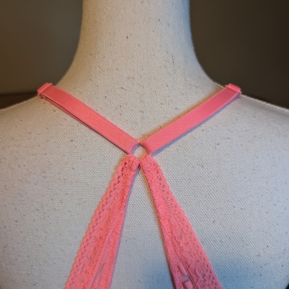 VICTORIA'S SECRET Bralette Wireless Lightly Lined Lace Push Up - Medium - Picture 6 of 11